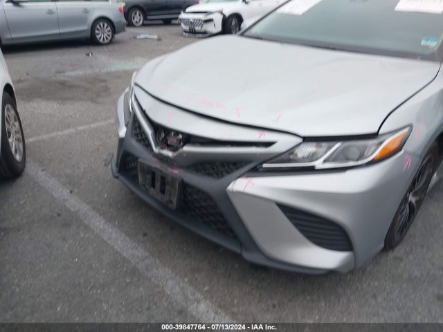 Toyota CAMRY SE 2018 4T1B11HK7JU121972 Image 6