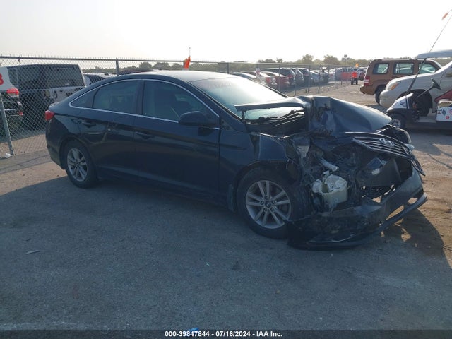 Hyundai SONATA SE 2016 5NPE24AF0GH325464 Image 1
