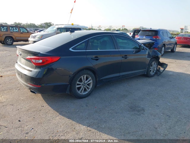 Hyundai SONATA SE 2016 5NPE24AF0GH325464 Image 4