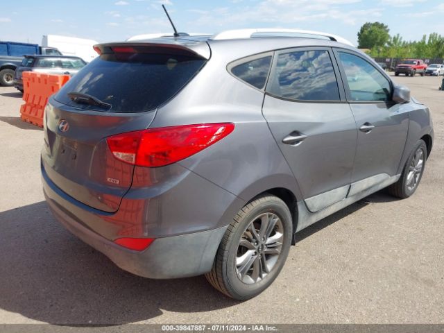 KM8JUCAG3FU021069 Hyundai TUCSON SE