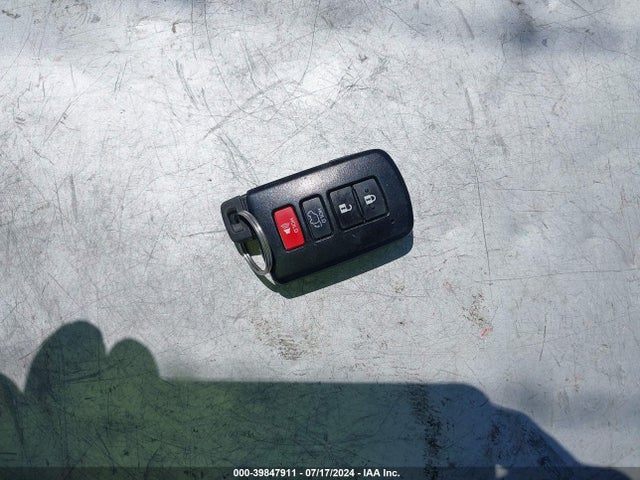 2T3YFREV0FW161446 Toyota Rav4 Limited