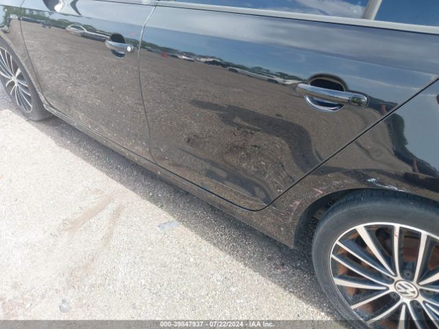 3VWD17AJ7GM416405 Volkswagen Jetta 1.8t Sport