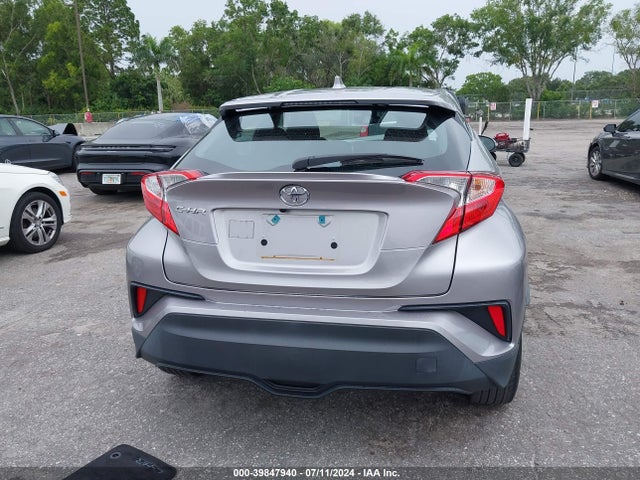 Toyota C-HR LE 2020 NMTKHMBX4LR104705 Image 16