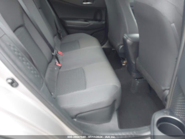 Toyota C-HR LE 2020 NMTKHMBX4LR104705 Image 8
