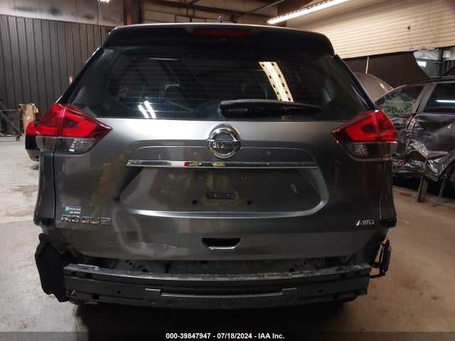 Nissan ROGUE S 2018 JN8AT2MV6JW313229 Image 17