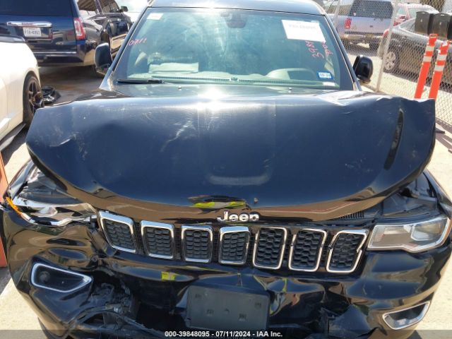 1C4RJEAG8JC380752 Jeep Grand Cherokee Laredo E 4x2