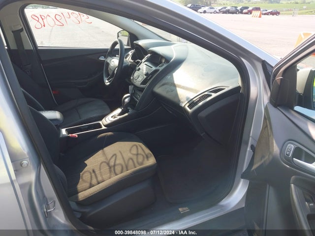 1FADP3F2XFL234327 Ford FOCUS SE