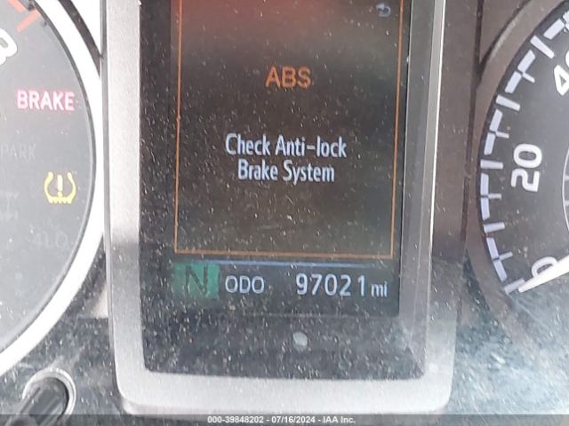 3TMCZ5AN6HM049075 Toyota Tacoma Trd Sport