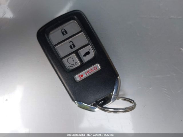2HKRW1H57NH406203 Honda Cr-v 2wd Ex