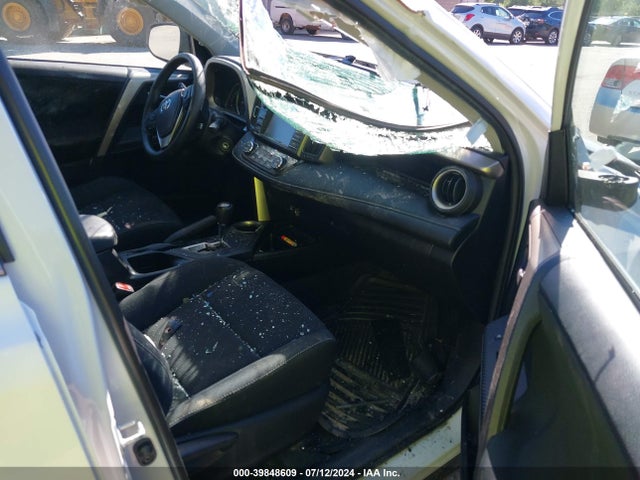 Toyota Rav4 Xle 2015 2T3RFREV7FW367562 Image 5