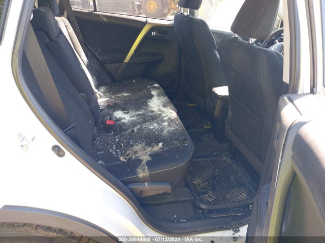 Toyota Rav4 Xle 2015 2T3RFREV7FW367562 Image 8