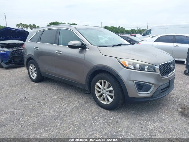 2017 5XYPGDA55HG210966 main image