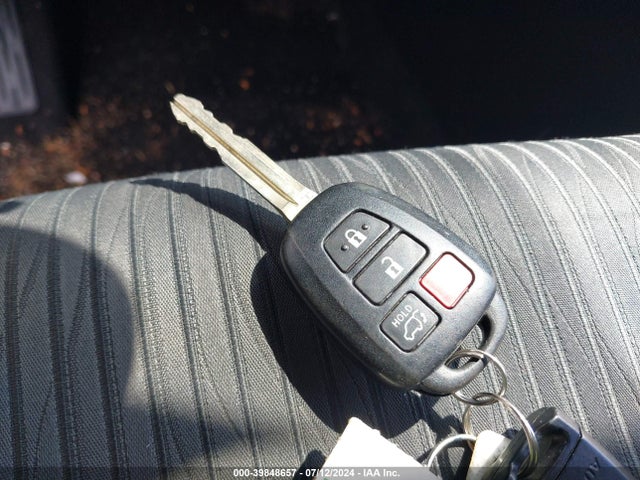 Toyota Highlander Le Plus 2017 5TDBZRFHXHS428215 Image 11