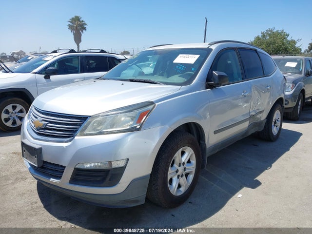 Chevrolet Traverse Ls 2015 1GNKRFED3FJ369796 Image 2