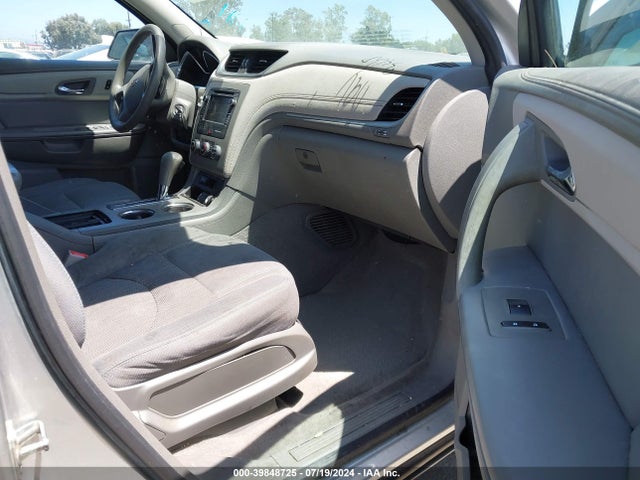 Chevrolet Traverse Ls 2015 1GNKRFED3FJ369796 Image 5