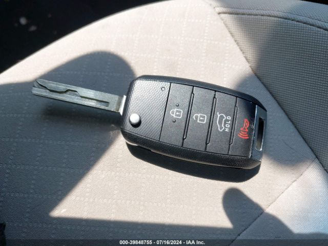 5XYPGDA5XHG324204 KIA Sorento 3.3l Lx