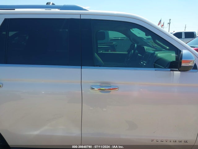 Ford Expedition Platinum 2018 1FMJU1LT3JEA70676 Image 14