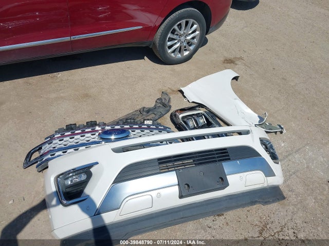 Ford Expedition Platinum 2018 1FMJU1LT3JEA70676 Image 18