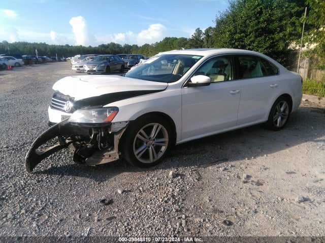 1VWBT7A34EC111462 Volkswagen Passat 1.8t Se