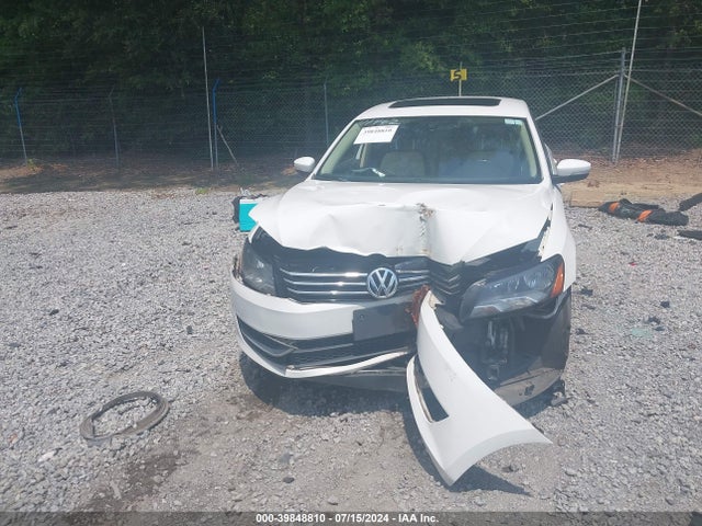 1VWBT7A34EC111462 Volkswagen Passat 1.8t Se
