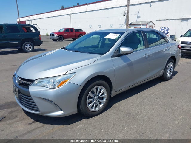Toyota CAMRY LE 2016 4T4BF1FKXGR540496 Image 2