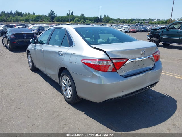 Toyota CAMRY LE 2016 4T4BF1FKXGR540496 Image 3