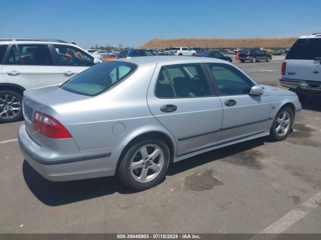 2004 SAAB 9-5 YS3ED49A343504701 Photo 3