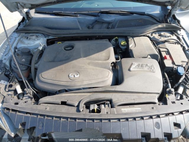SJKCH5CP6HA031915 Infiniti Qx30 Premium