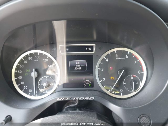SJKCH5CP6HA031915 Infiniti Qx30 Premium