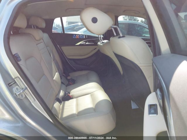 SJKCH5CP6HA031915 Infiniti Qx30 Premium