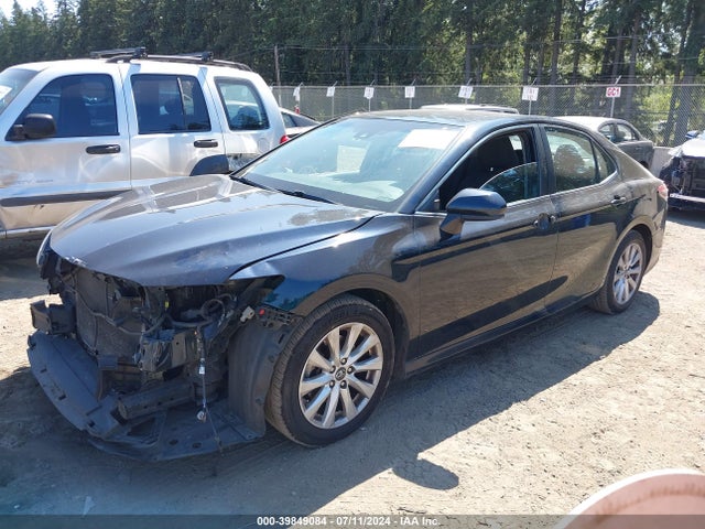 Toyota CAMRY LE 2018 4T1B11HK9JU558761 Image 2