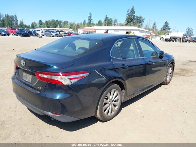 Toyota CAMRY LE 2018 4T1B11HK9JU558761 Image 4