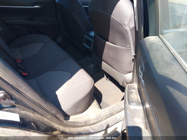 Toyota CAMRY LE 2018 4T1B11HK9JU558761 Image 8