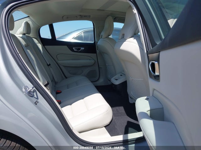 Volvo S60 B5 Plus Dark Theme 2024 7JRL12FL5RG326809 Image 8