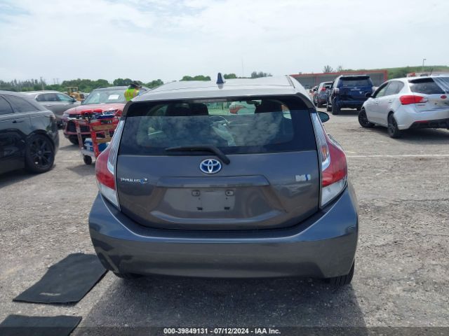 JTDKDTB31G1135921 Toyota Prius C One