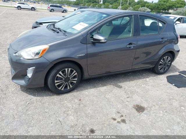 JTDKDTB31G1135921 Toyota Prius C One