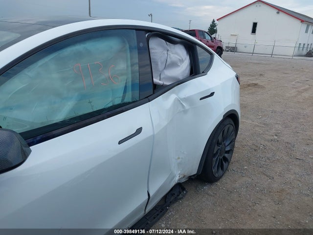 2020 TESLA MODEL Y 5YJYGDEF5LF040759 Photo 5