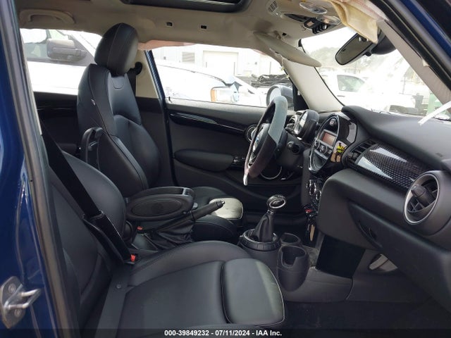 2015 MINI HARDTOP WMWXU3C52F2B58848 Photo 4