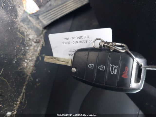 5XYPG4A55GG009986 KIA Sorento 3.3l Lx
