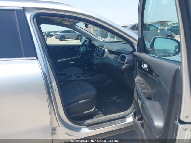 5XYPG4A55GG009986 KIA Sorento 3.3l Lx