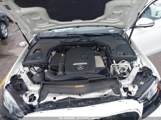 WDDZF4JB2JA315252 Mercedes-Benz E 300