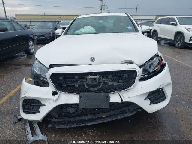 Mercedes-Benz E 300 2018 WDDZF4JB2JA315252 Image 12