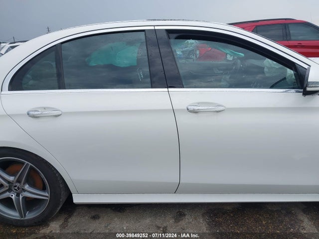 Mercedes-Benz E 300 2018 WDDZF4JB2JA315252 Image 13