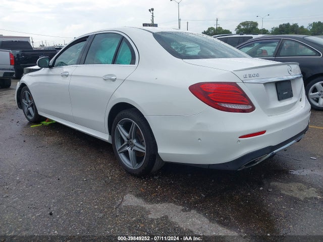 WDDZF4JB2JA315252 Mercedes-Benz E 300