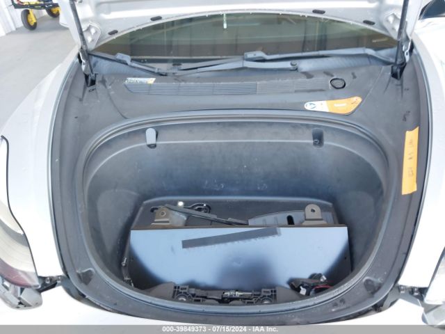 5YJ3E1EA4JF016596 Tesla Model 3 Long Range/mid Range