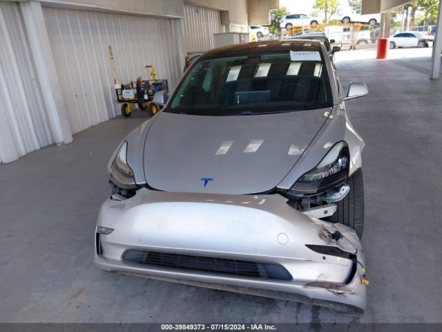 5YJ3E1EA4JF016596 Tesla Model 3 Long Range/mid Range