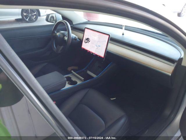 5YJ3E1EA4JF016596 Tesla Model 3 Long Range/mid Range
