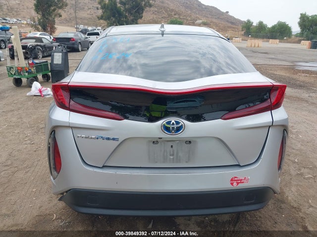 Toyota Prius Prime Premium 2018 JTDKARFP1J3075501 Image 16