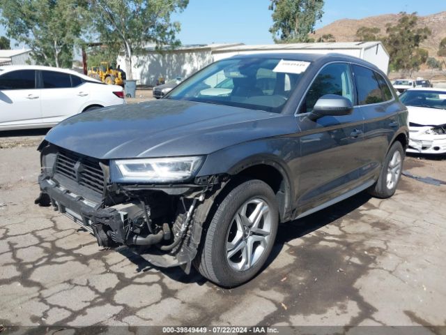 WA1BNAFY8J2136003 Audi Q5 2.0t Premium/2.0t Tech Premium