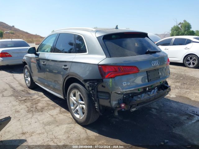 WA1BNAFY8J2136003 Audi Q5 2.0t Premium/2.0t Tech Premium